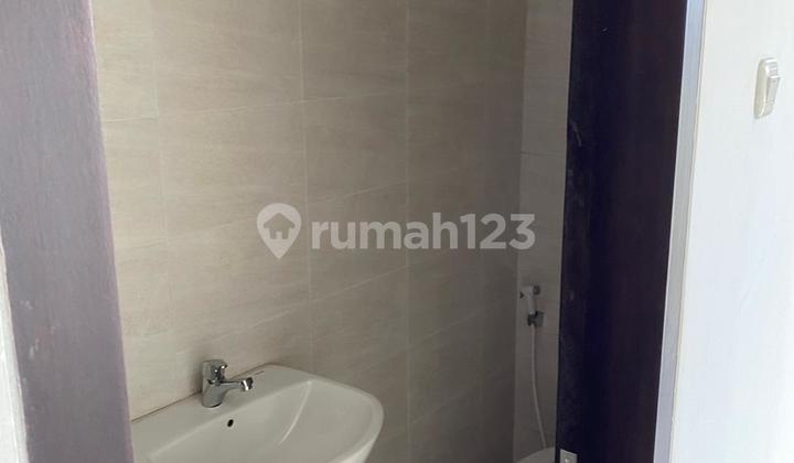 Minimalist House in Cihanjuang, Cimahi - 5 Minutes to Bandung State Polytechnic (Polban) Campus 2