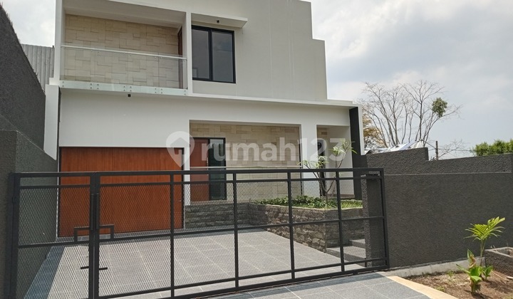 Rumah Modern Minimalis Setiabudi Regency Bandung Utara