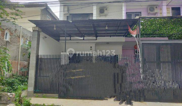 Rumah Dengan Lokasi Strategis di Sayap Jl.supratman, Kota.bandung 1