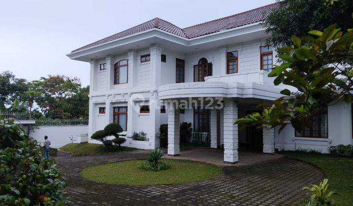 Rumah 2 Lantai Bagus Furnished SHM di Setiabudi , Bandung 1