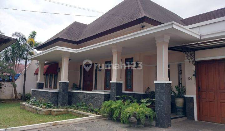 Dijual Rumah Lama Terawat Jl. Bengawan, Sayap Riau, Kota Bandung 1