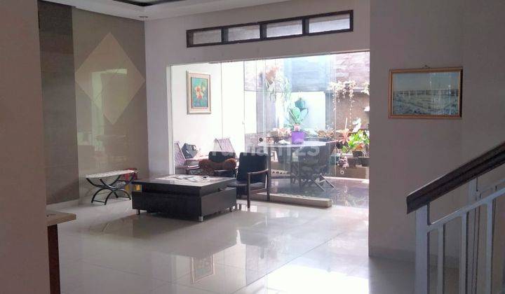 Rumah 2 Lantai Bagus SHM di Sayap Martanegara , Bandung 2