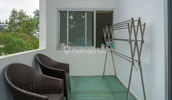 Rumah 3 Lantai Swimming Pool Furnished Cigadung Bandung 2