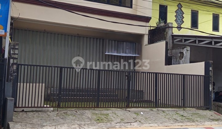 For Rent: Karapitan Shop House in Central Bandung City - Near Sunda Street and Strategically Located
