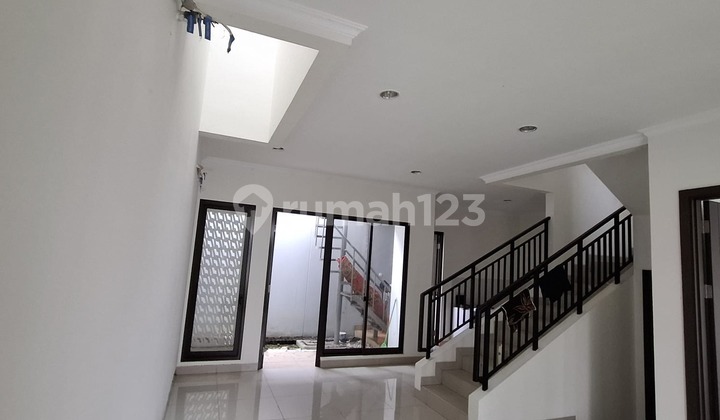 DIJUAL RUMAH CLUSTER CYNTHIA PREMIUM SUMMARECON BANDUNG 2