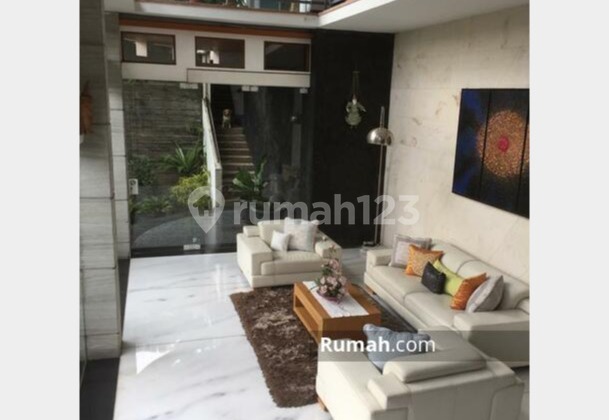 SETRA DUTA RUMAH LUXURY RESIDENCE 4 LANTAI DAN KOLAM RENANG KOTA BANDUNG SETRA DUTA RUMAH LUXURY RESIDENCE 4 LANTAI DAN KOLAM RENANG KOTA BANDUNG