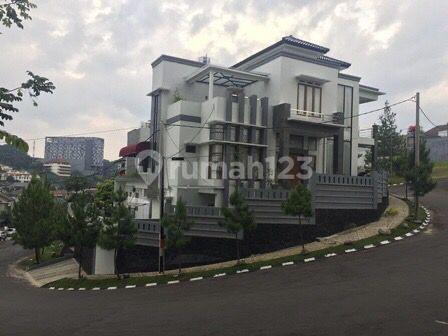 Recommended Luxury House in Setiabudi Terrace Complex, Bandung City 2