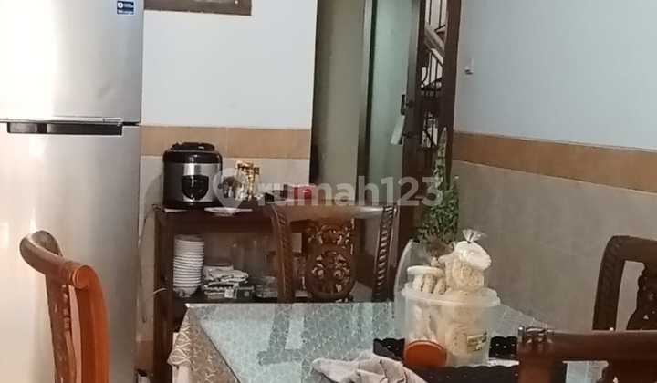 Dijual Rumah 2 Lantai Terawat dan Strategis Lokasi Ujungberung 2