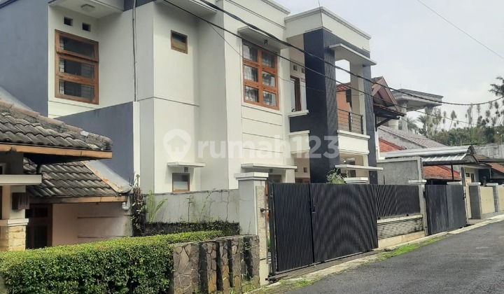 Dijual Rumah Stratgeis Dekat Kampus Cocok Untuk Kost Dago