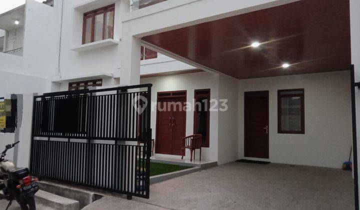 Rumah Baru Minimalis Modern Padasuka di Bandung Utara, Bandung 1