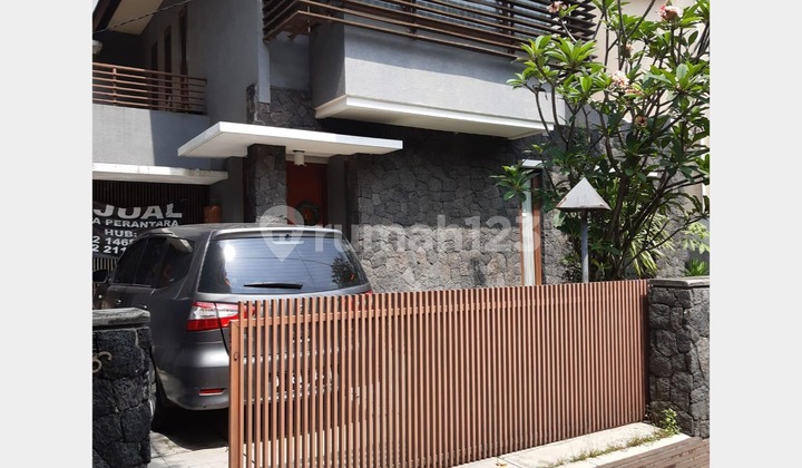 For Sale Furnished House Ready to Occupy Strategic Location Batununggal Bandung City