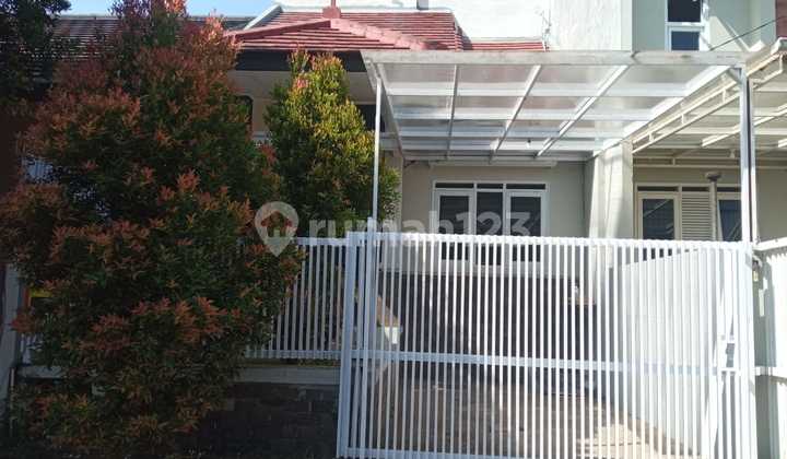 Rumah Minimalis SHM di Komplek Pondok Hijau , Setiabudi Bandung