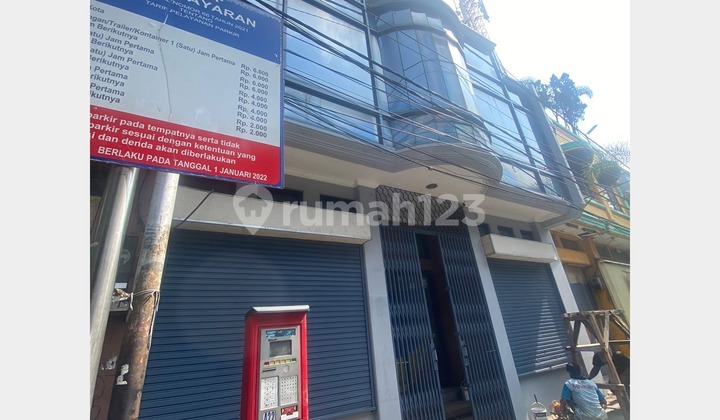 Ruko Dijual di Cicadas Terawat Cocok untuk Kantor Samping Jalan Utama Ruko Dijual di Cicadas Terawat Cocok untuk Kantor Samping Jalan Utama