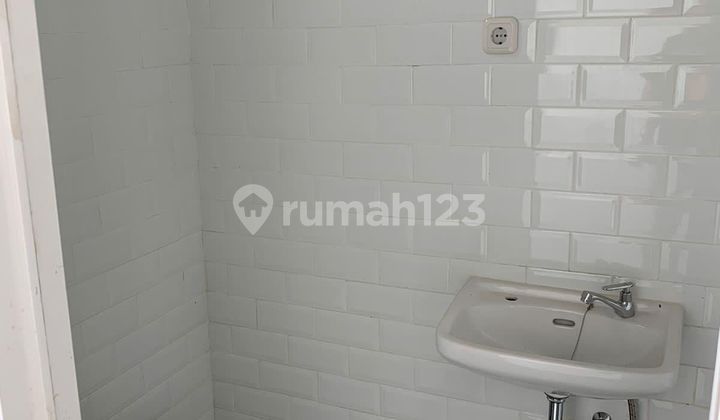 Modern minimalist house within a cluster in Kopo, Bandung 2