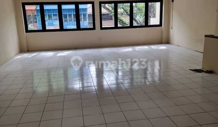 For Rent: Karapitan Shop House in Central Bandung City - Near Sunda Street and Strategically Located