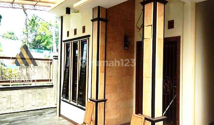 Rumah 2 Lantai Bagus Semi Furnished SHM Jl. Buah Batu Regency 2