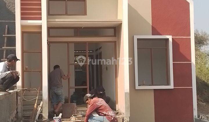 Rumah ready stok dekat dengan griya dan borma cinunuk 1