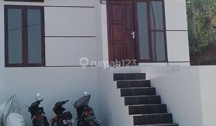 Rumah  siap huni di lingkungan asri 1