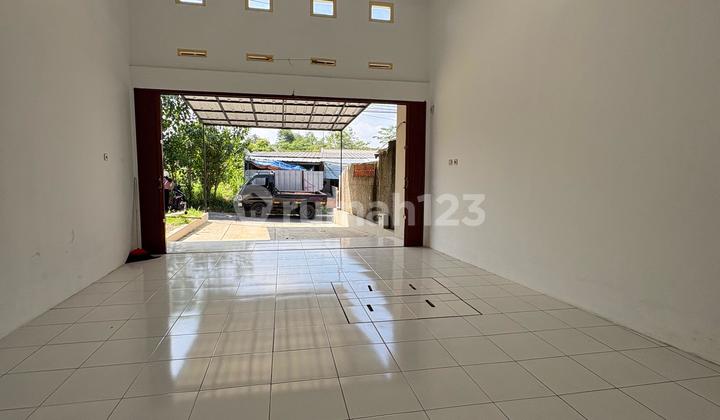 Ready-to-Use Shophouse Ready-to-Use Shophouse