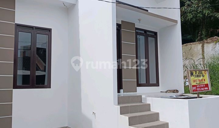 Rumah Dalam Komplek Ramai  2