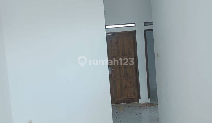 Rumah Pinggir Jalan Strategis 2