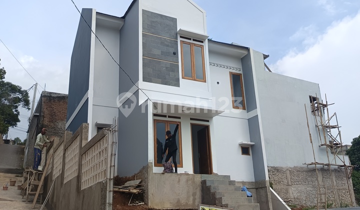 Elegant 2-Story House Bonus Fort and Gazebo 2