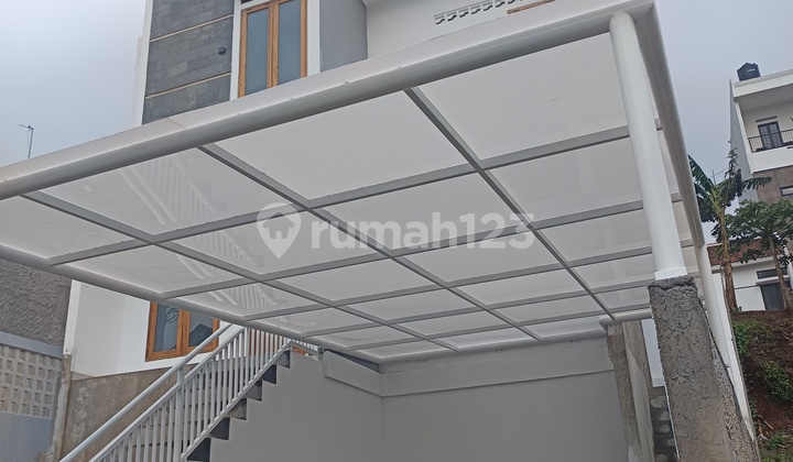 Rumah 2 Lantai Serasa 3 Lantai Semi Vila di Bandung 2