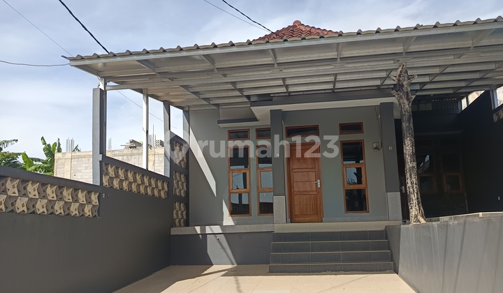 Rumah Elegan Lingkungan Asri .Sejuk