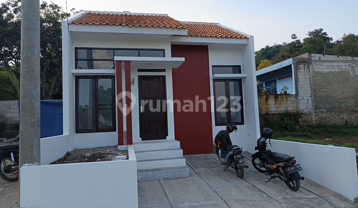 Rumah Minimalis Modern Lingkungan Asri 2