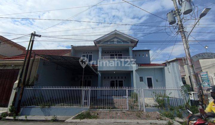 Rumah Usaha 2 Lantai Strategis Tengah Kota 1