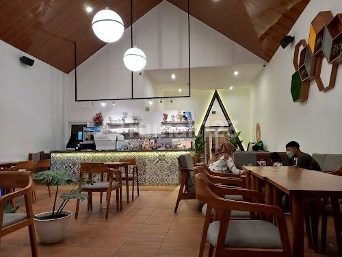 Sewa Tempat Usaha Tengah Kota Dekat Simpang Lima 2