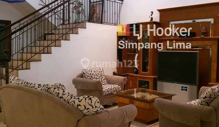 Dijual Rumah Cantik Siap Pakai Di Jl.seroja Tengah Kota Semarang 10.661 aud  1