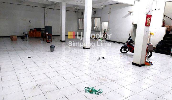 Ruko Strategis Tengah Kota Semarang Disewakan di Banjarsari Tembalang, Semarang Selatan 11.547 bud  1