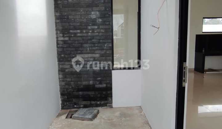 Rumah Cantik Minimalis Modern di Lingkungan Sejuk BSB Mijen  (10.176-LIS) 2