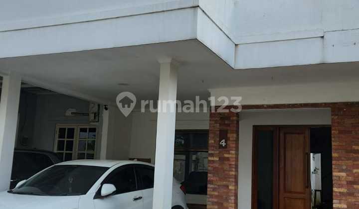 Rumah 3 Lantai Di Pondok Cabe