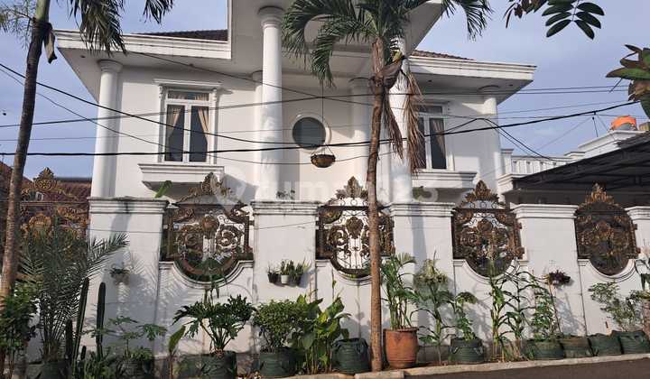 Rumah Bagus di Cireundeu Tangsel