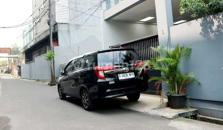 House in Radio Dalam, South Jakarta