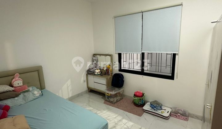 Nice House Permata Hijau 8x20 Furnished 2