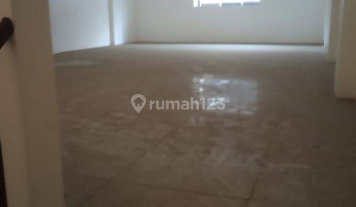 Ruko di Panglima Polim, Jakarta Selatan 270 m Baru SHM 6