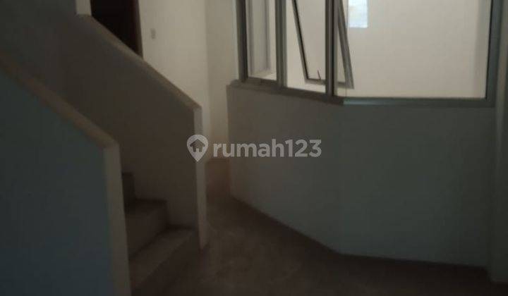 Ruko di Panglima Polim, Jakarta Selatan 270 m Baru SHM 9