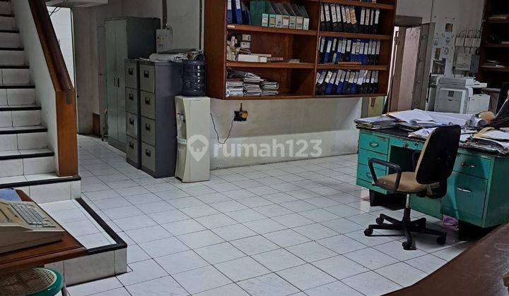 Ruko di Roxy, Jakarta Pusat 1.100 M Bagus HGB 1