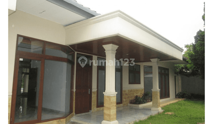 Rumah Damai Raya Luas 916m Unfurnished SHM Bagus di Area Cipete 2