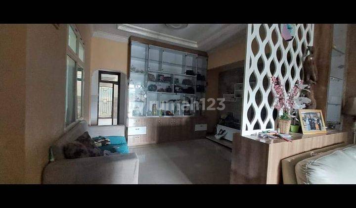 Rumah Bagus Ukuran 10x15 Furnished SHM Karang Mulia Jakarta Barat 2