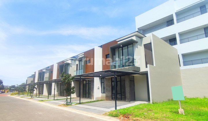 Rumah 2 Lantai Simprug Village Ukuran 8x15 SHM Unfurnished Baru  2