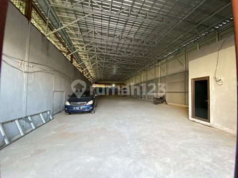 Warehouse 1,820M2 Good in Prepedan Near Citra