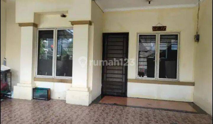 Disewakan Rumah Taman Royal Lt 165m2 Tangerang 1