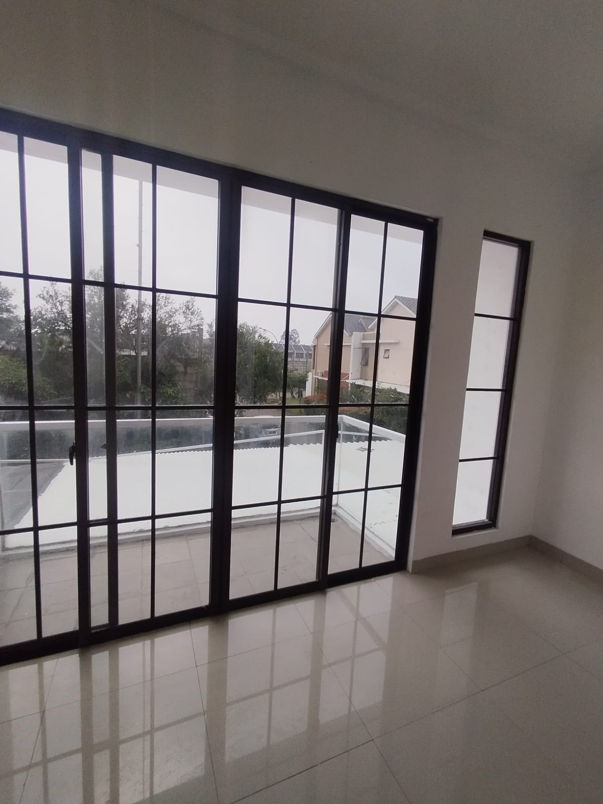 Dijual Rumah Green Lake City East Asia Lt 4x12m2 Jakarta Barat 2