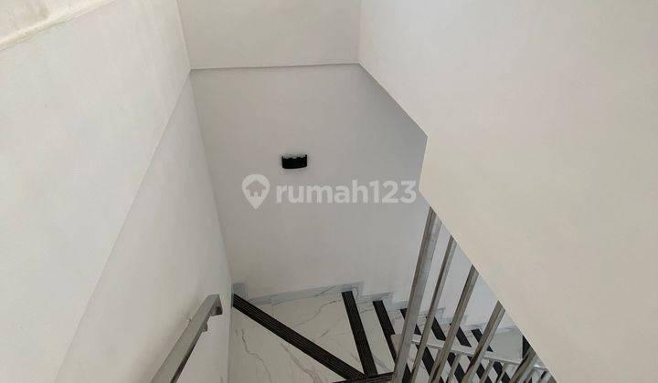 Rumah Baru Metland Puri Uk 6x15 2 Lantai  2