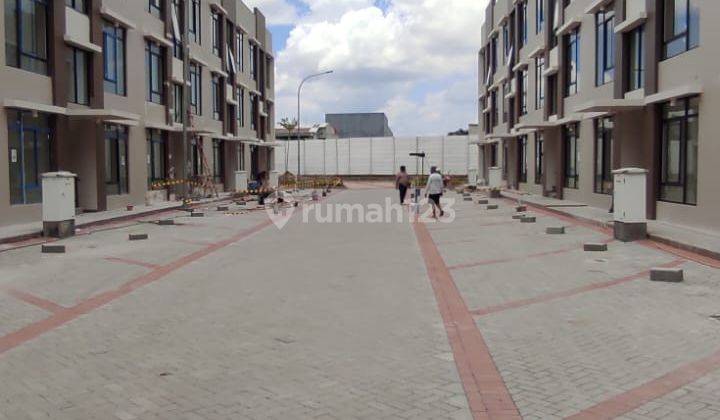 Rumah condo house uk 5x10 lantai 3 paling atas jakarta barat  2