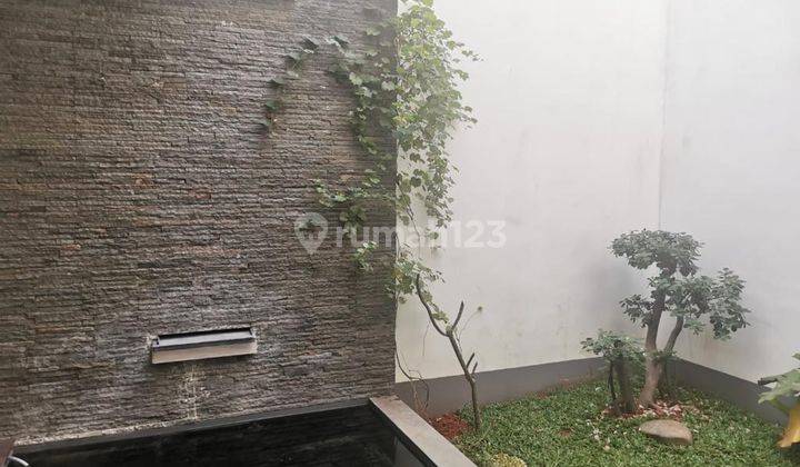 Rumah bagus kembangan baru uk 9x15 3 lantai shm jakarta barat  23